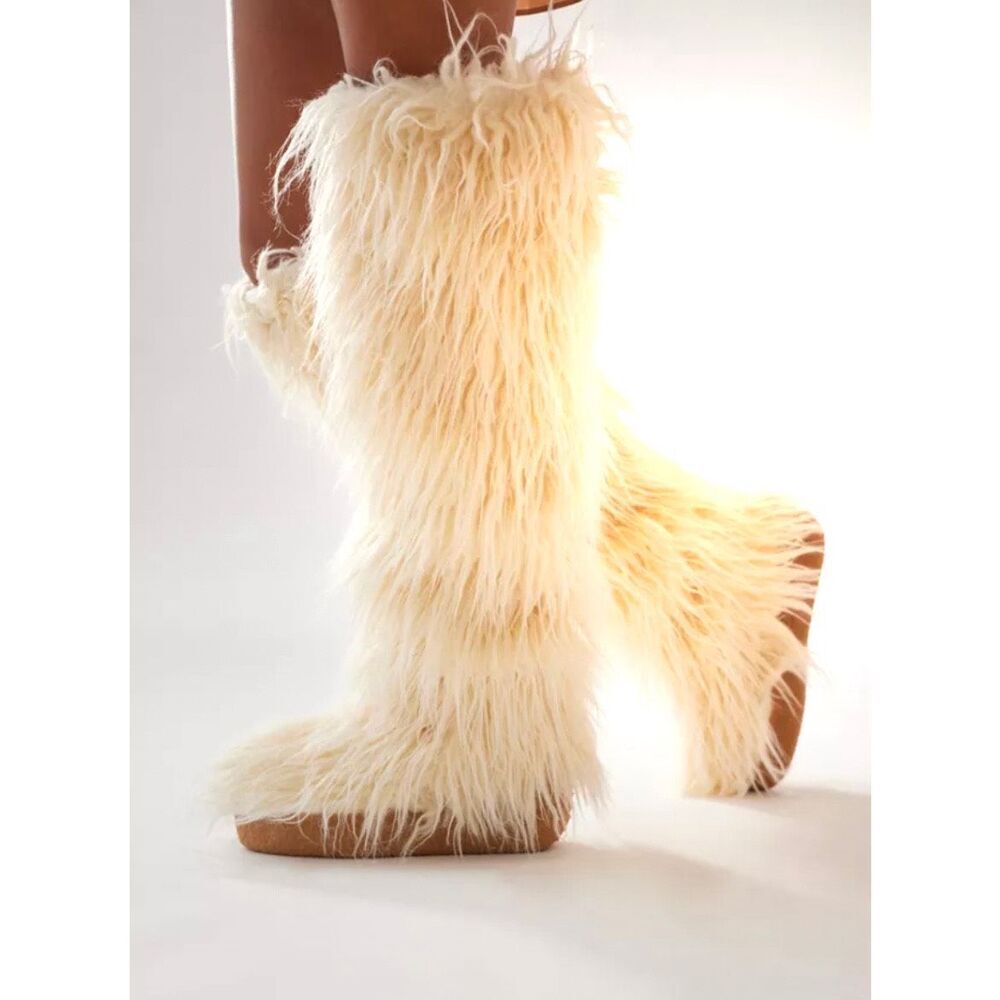 NWOT Jeffrey Campbell Fluffy OK Faux Fur Knee High Tall Shaggy Boots Women's 6.5